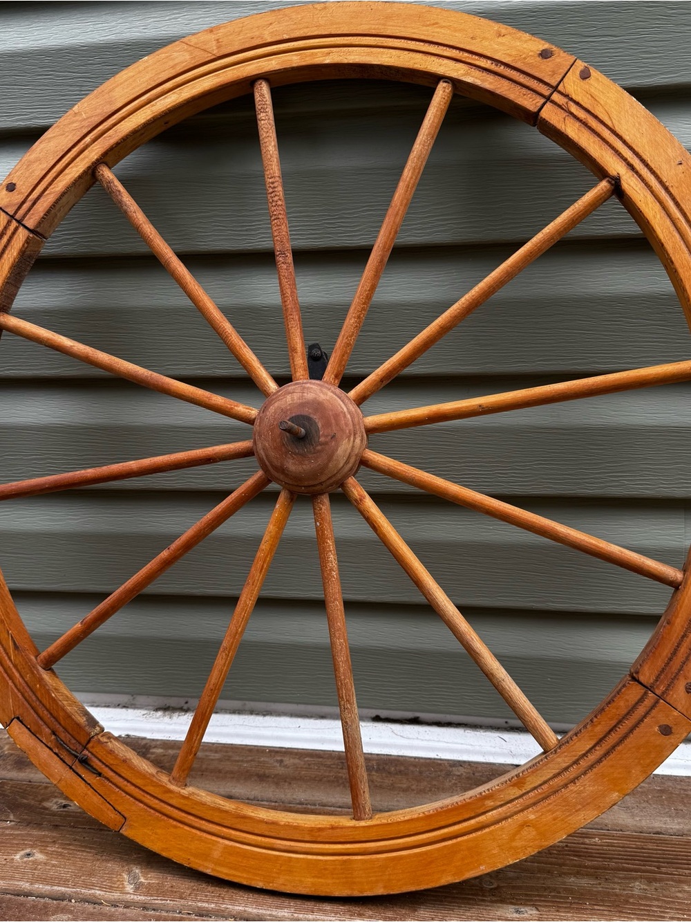 Vintage Wooden Spinning Wheel - Warm Honey Brown